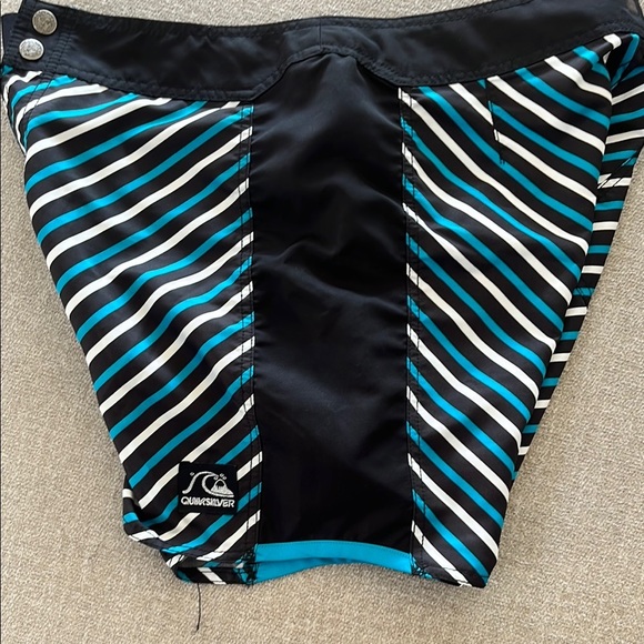 Quiksilver Black White and Blue Teal Striped Boardshorts - Picture 6 of 8